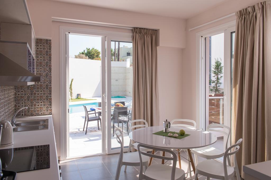 Koukos Villas Stalos Ruang foto