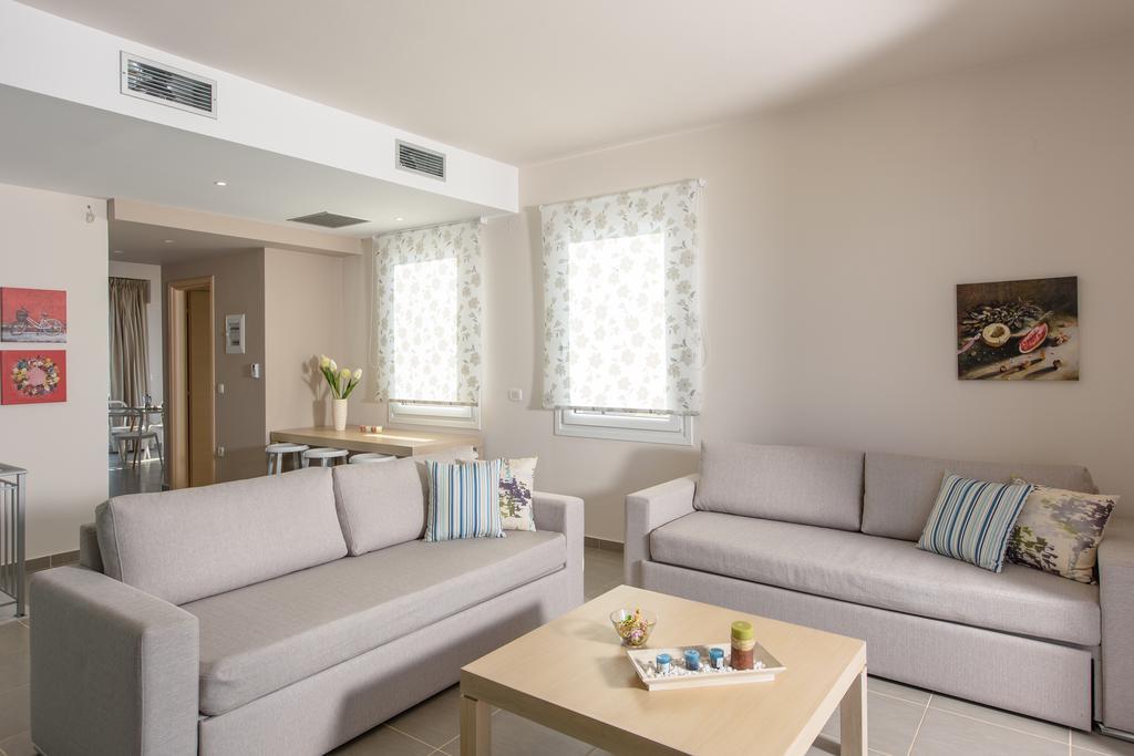 Koukos Villas Stalos Ruang foto