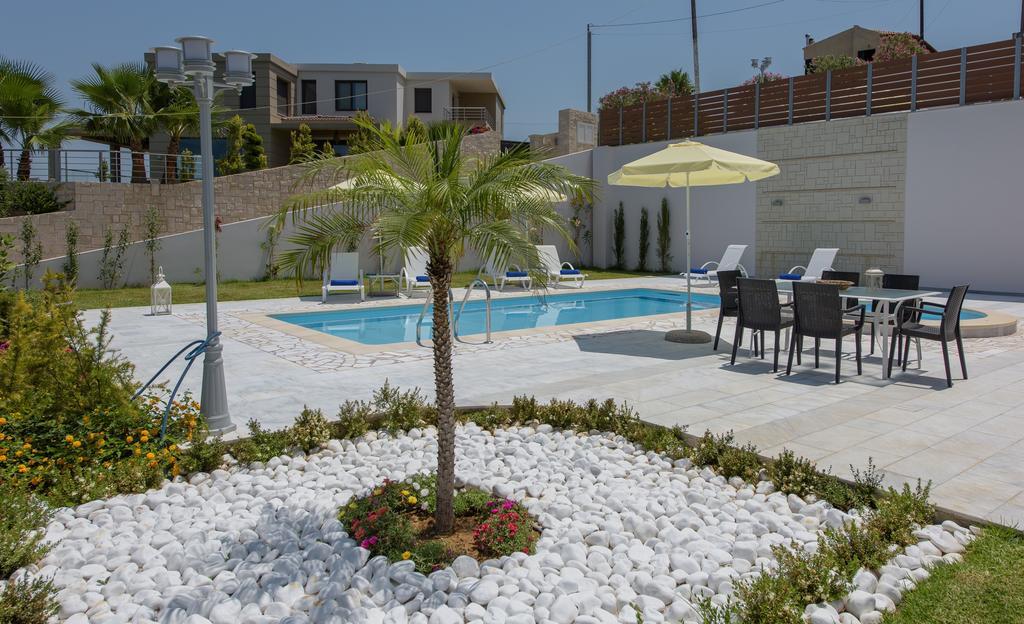 Koukos Villas Stalos Ruang foto