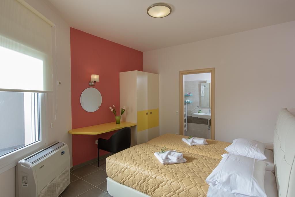 Koukos Villas Stalos Ruang foto