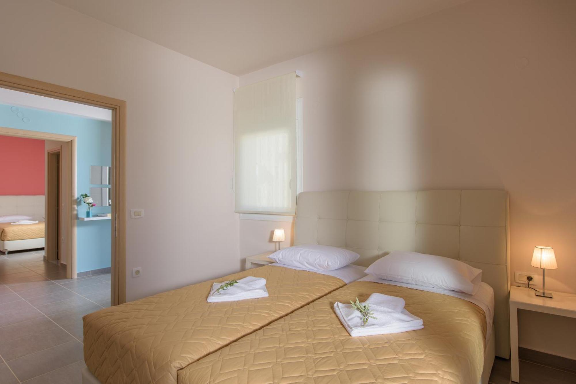 Koukos Villas Stalos Ruang foto