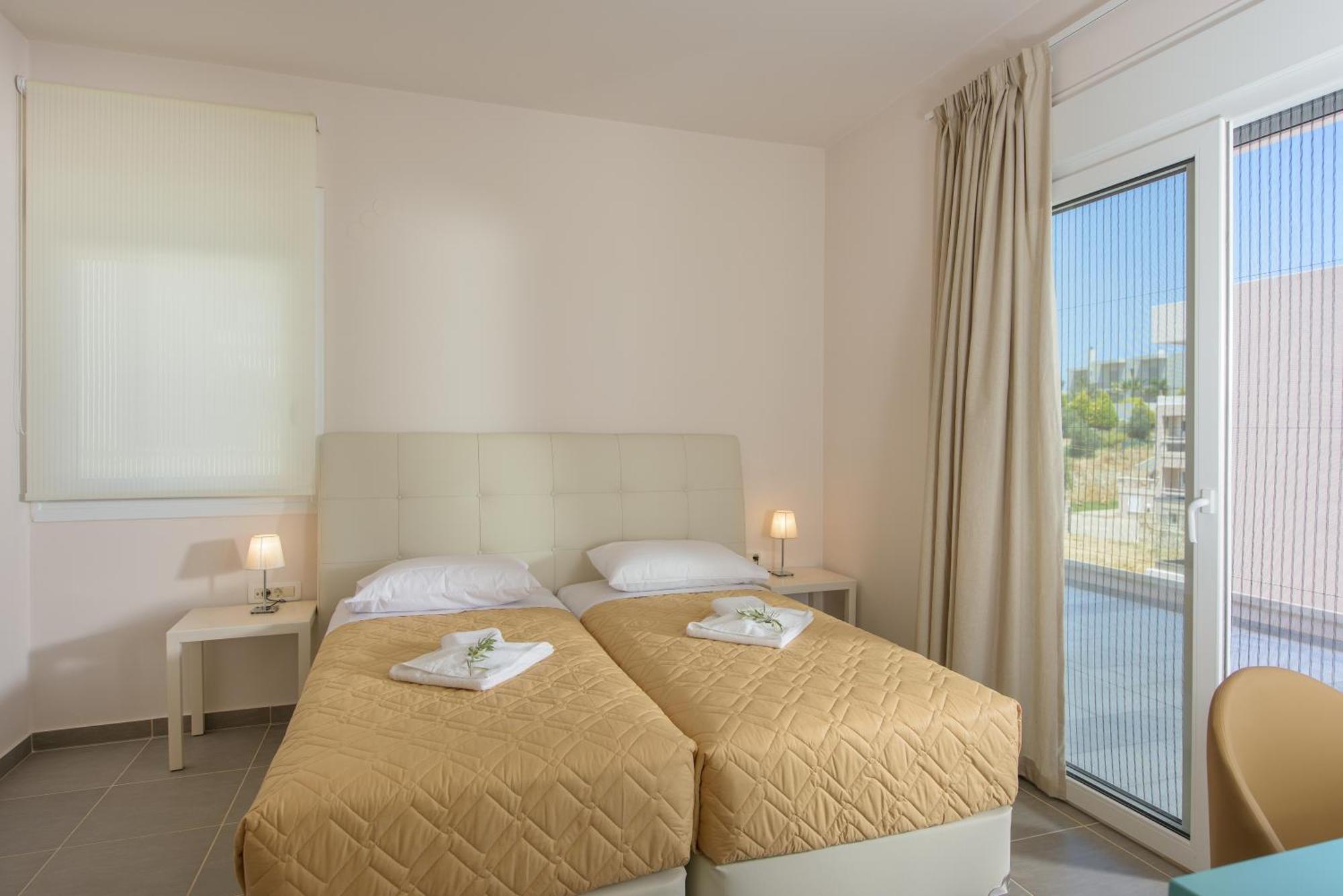 Koukos Villas Stalos Ruang foto